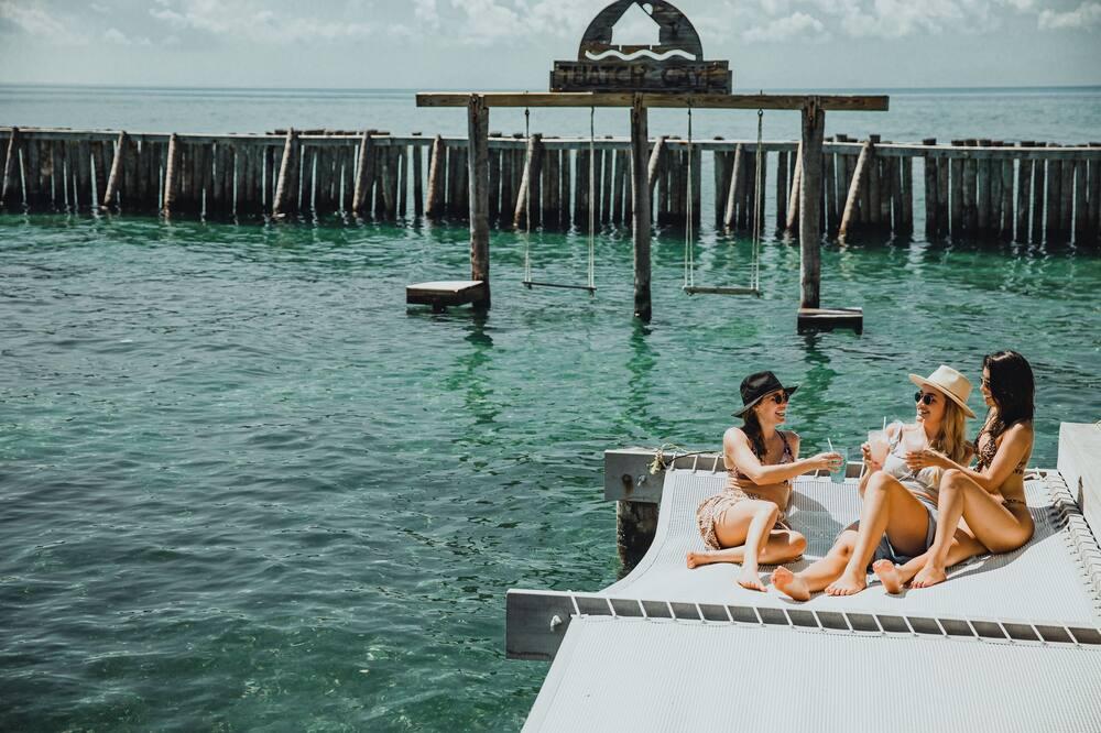 Thatch Caye Resort a Muy'Ono Resort