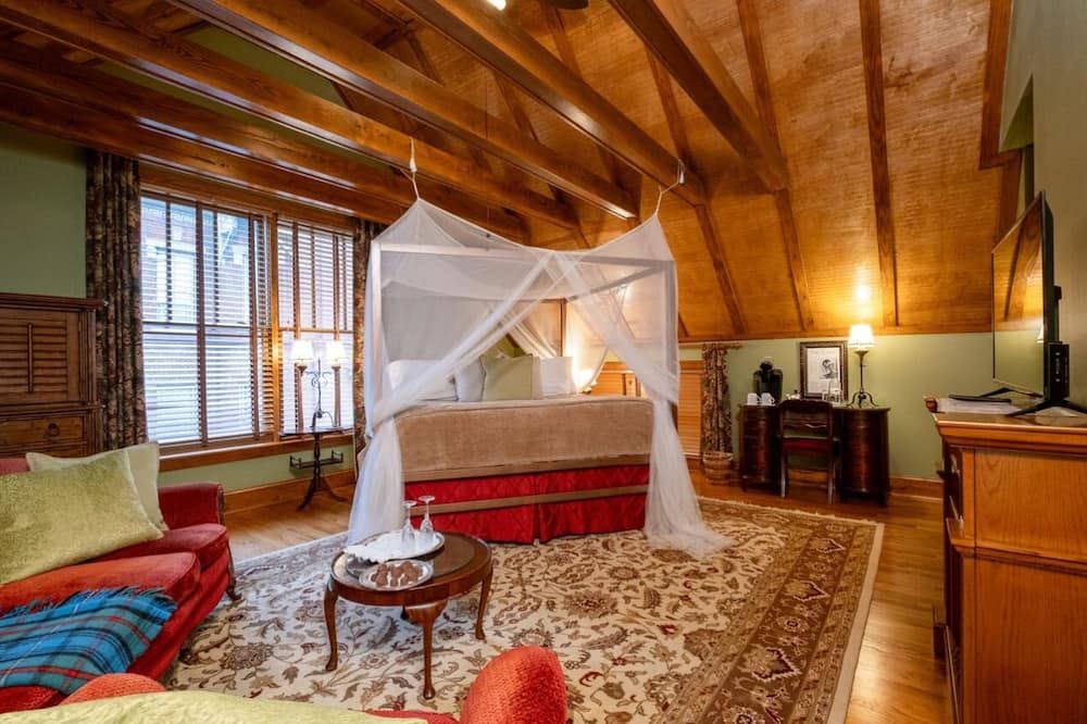 The Empress of Little Rock