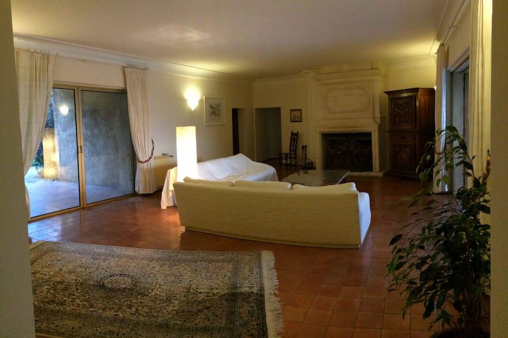 Magnificent 300sqm villa in a unique location pool heating, central heating, fireplaces - Provence-Alpes-Côte d'Azur - Aups visuel 3/5 Magnificent 300sqm villa in a unique location pool heating, central heating, fireplaces - Provence-Alpes-Côte d'Azur - Aups visuel 3/5