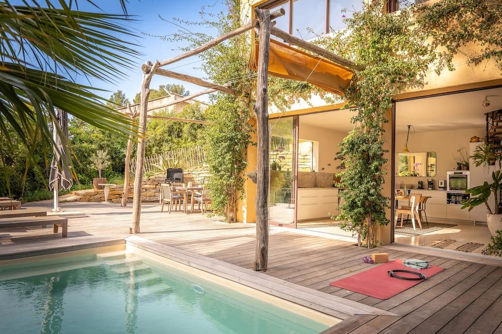Villa La Finca meublé 5 de tourisme St Cyr-sur-Mer Les Lecques Provence-Alpes-Côte d'Azur - Saint-Cyr-sur-Mer visuel 2/5 Villa La Finca meublé 5 de tourisme St Cyr-sur-Mer Les Lecques Provence-Alpes-Côte d'Azur - Saint-Cyr-sur-Mer visuel 2/5