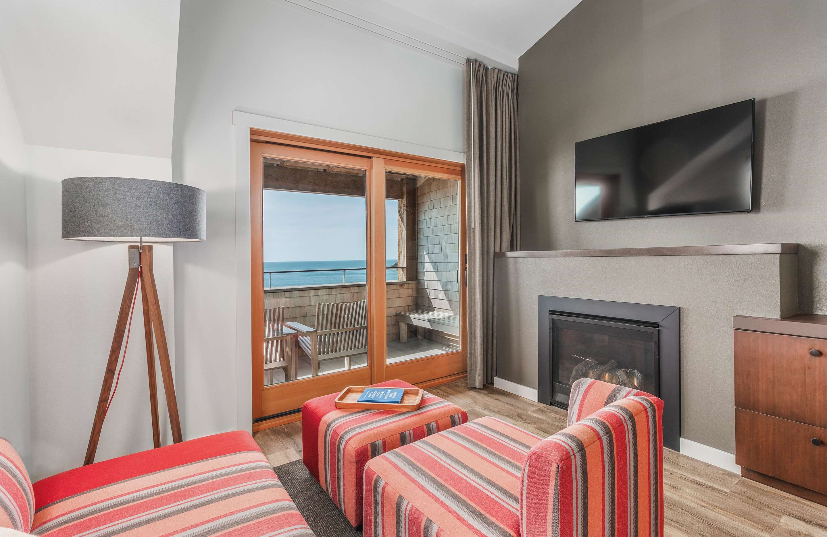 Headlands Coastal Lodge & Spa