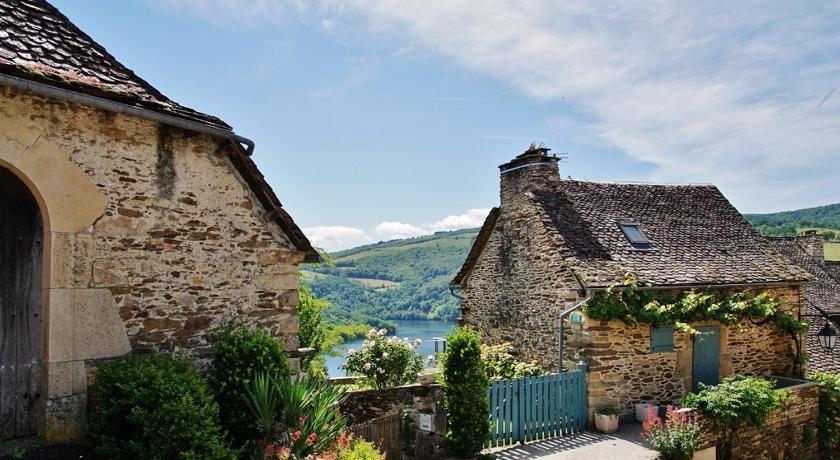 Auberge Du Lac Midi-Pyreneën - Espalion visuel 2/5 Auberge Du Lac Midi-Pyreneën - Espalion visuel 2/5