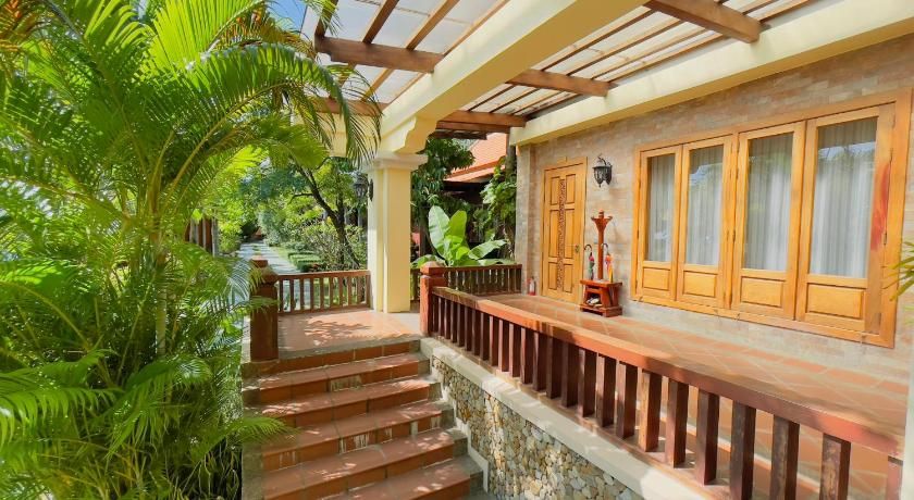 Try Palace Resort Kep