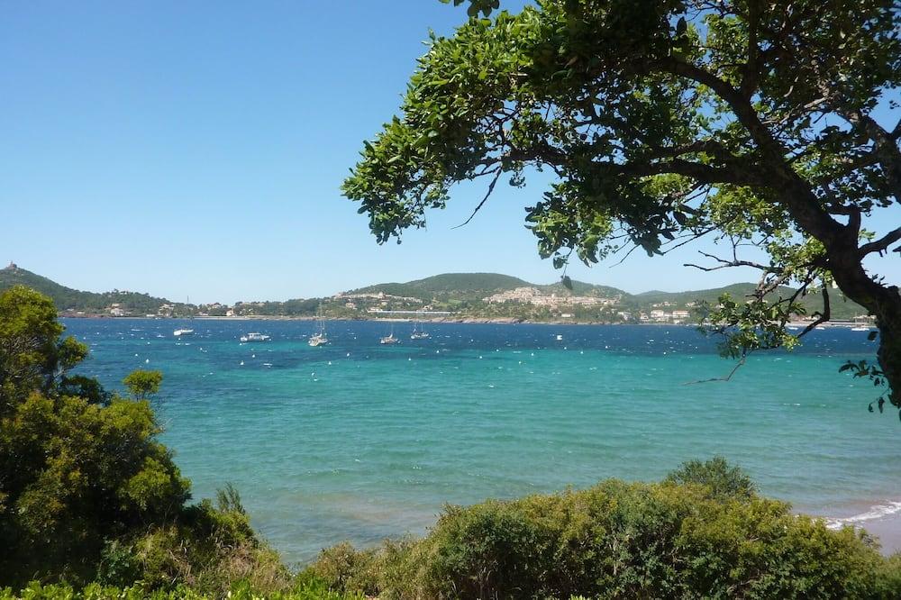 Beautiful Villa Of Ppied 4 Parental Suites + Jacuzzi 9 Places Provence-Alpes-Côte d'Azur - Saint-Raphaël visuel 5/5