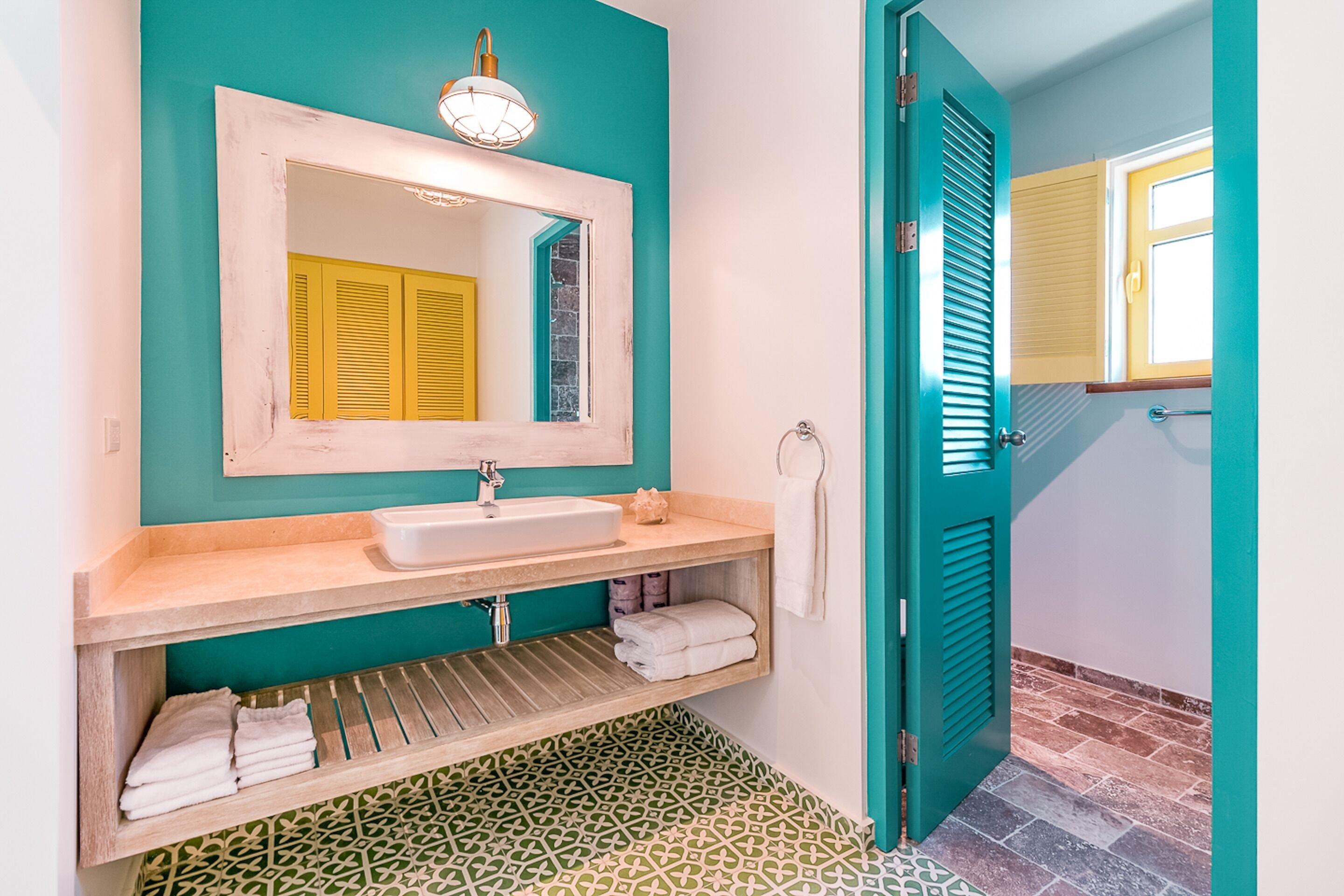 leonardo-2147334-Coco_Casita_Bathroom_O-624854 Boardwalk Boutique Hotel Aruba - Adults Only