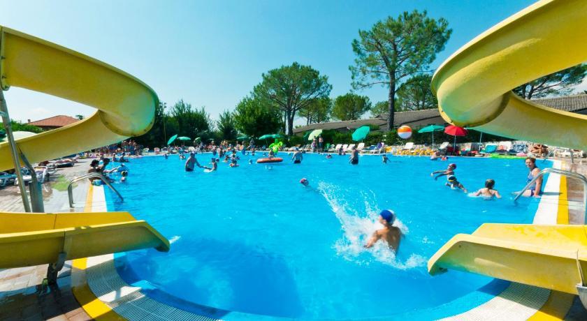 Albatross Mobile Homes on Camping Cisano & San Vito S. p. A. Lombardy - Bardolino visuel 3/5 Albatross Mobile Homes on Camping Cisano & San Vito S. p. A. Lombardy - Bardolino visuel 3/5