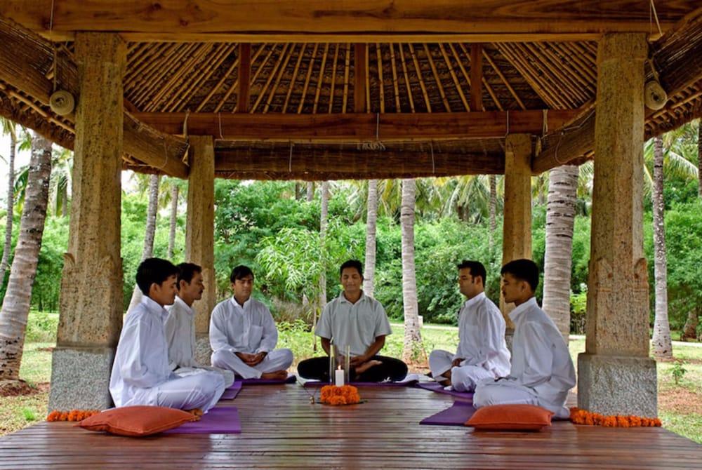 sembo-389722-73cbc9-935812 Shreyas Retreat