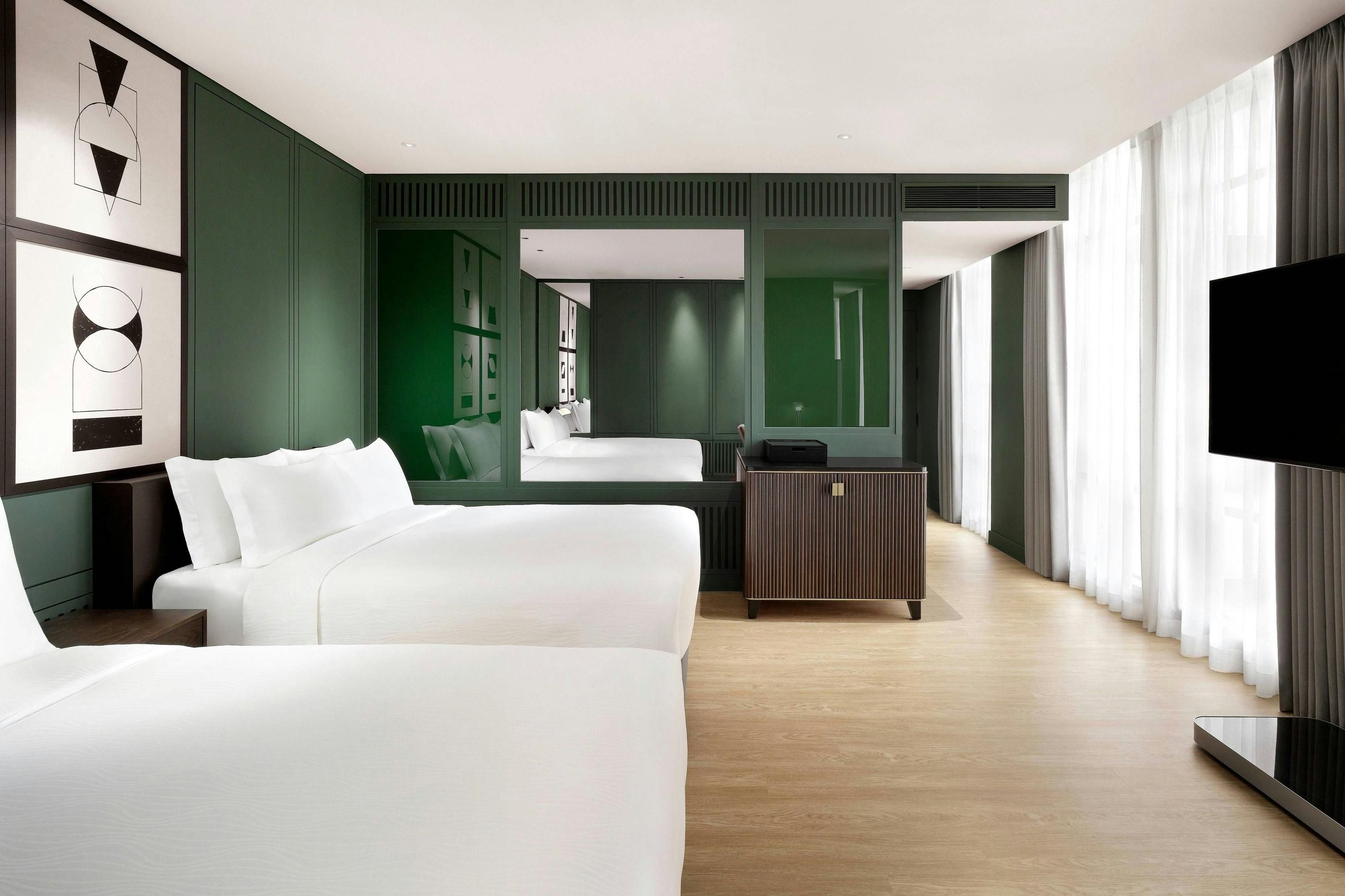 GRAVITY JOSUN Seoul Pangyo, Autograph Collection