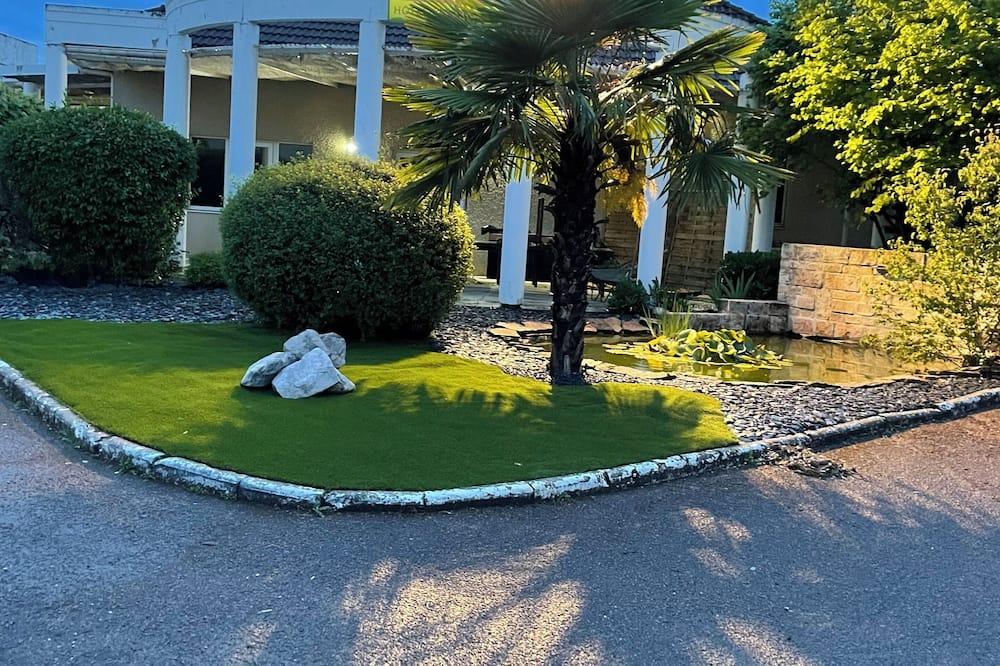 Carline Hotel Bourgogne - Beaune visuel 1/5 Carline Hotel Bourgogne - Beaune visuel 1/5