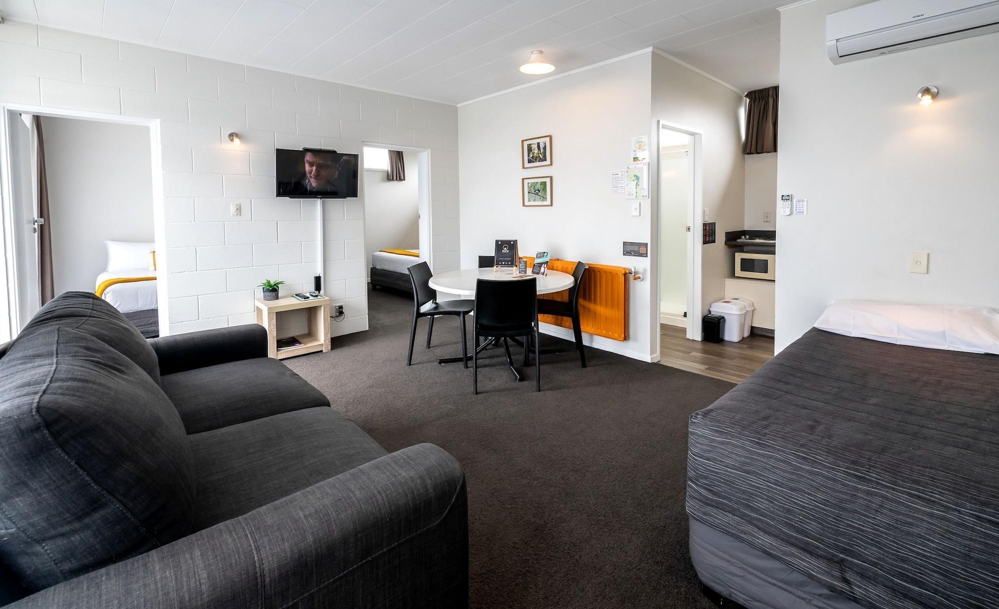 expedia_group-452657-bb8ced-604412 Aura Accommodation