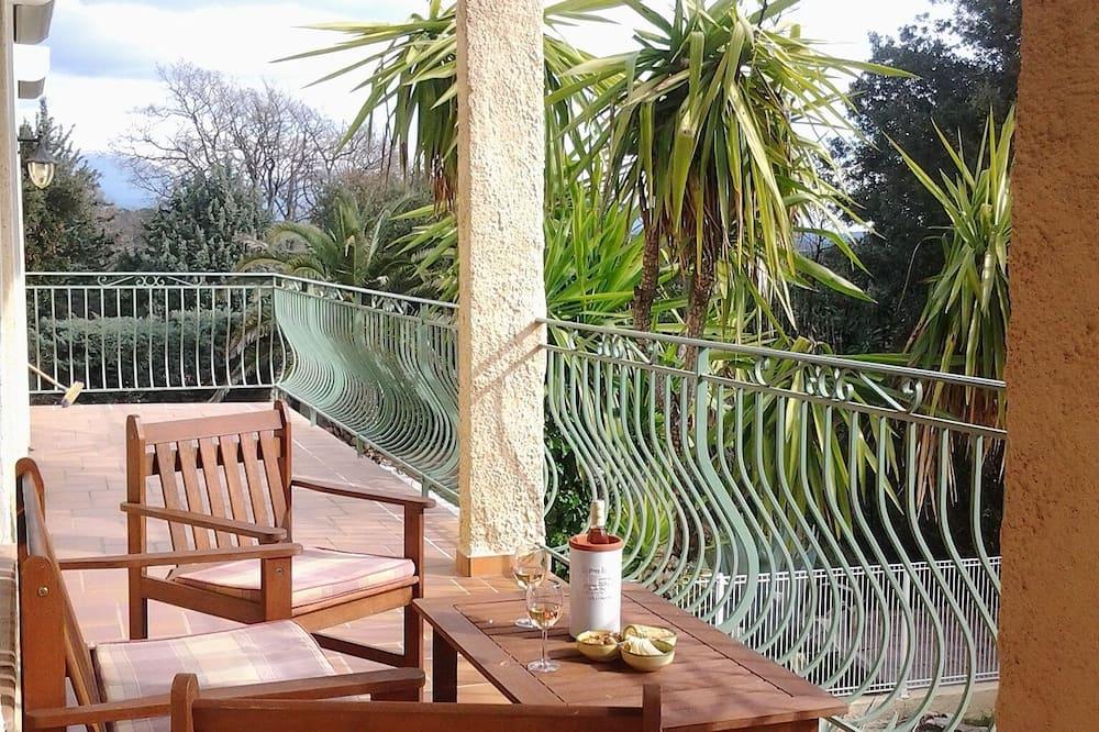 Villa With Pool In St Paul En Foret, Nr Fayence, Cote D'azur-Provence, France Rhône-Alpes - Saint-Paul-de-Varax visuel 2/5