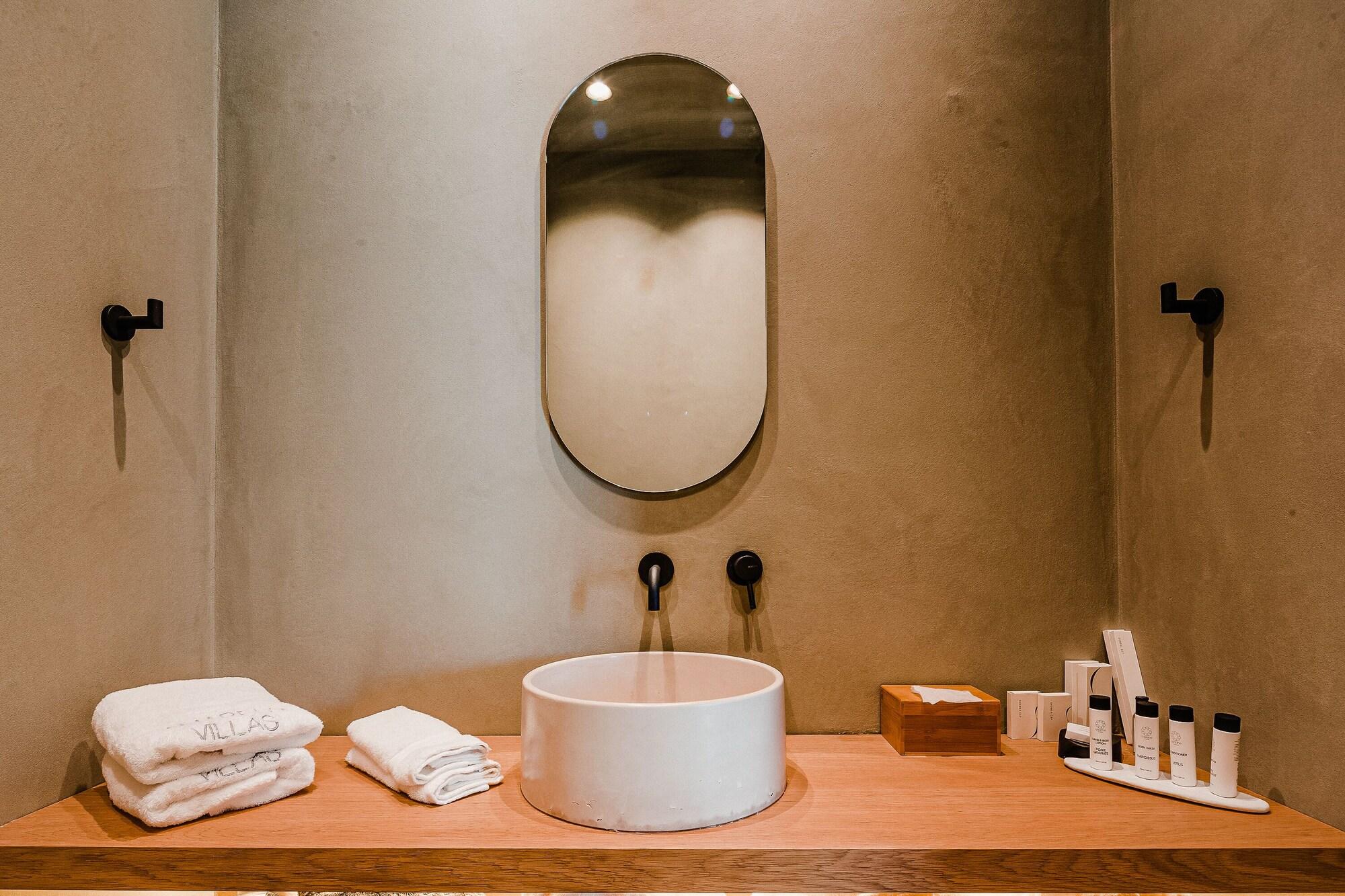 expedia_group-7458795-6b6d58-494636 Amarelo Suites