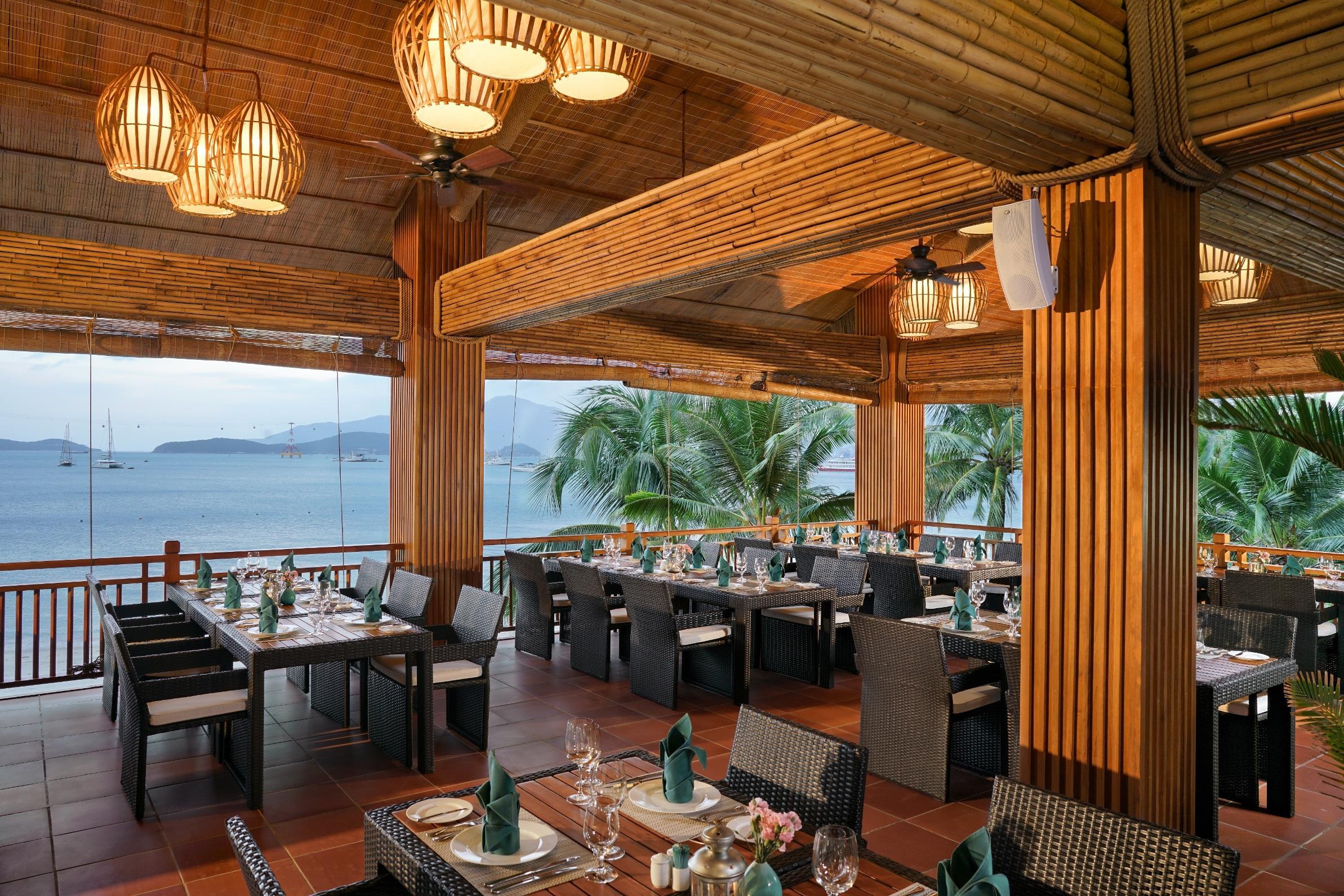 revato-2268682-12240332-283227 Vinpearl Resort & Spa Nha Trang Bay