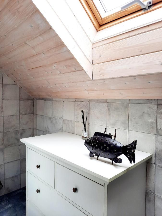 Lake & Library boutique Hotel