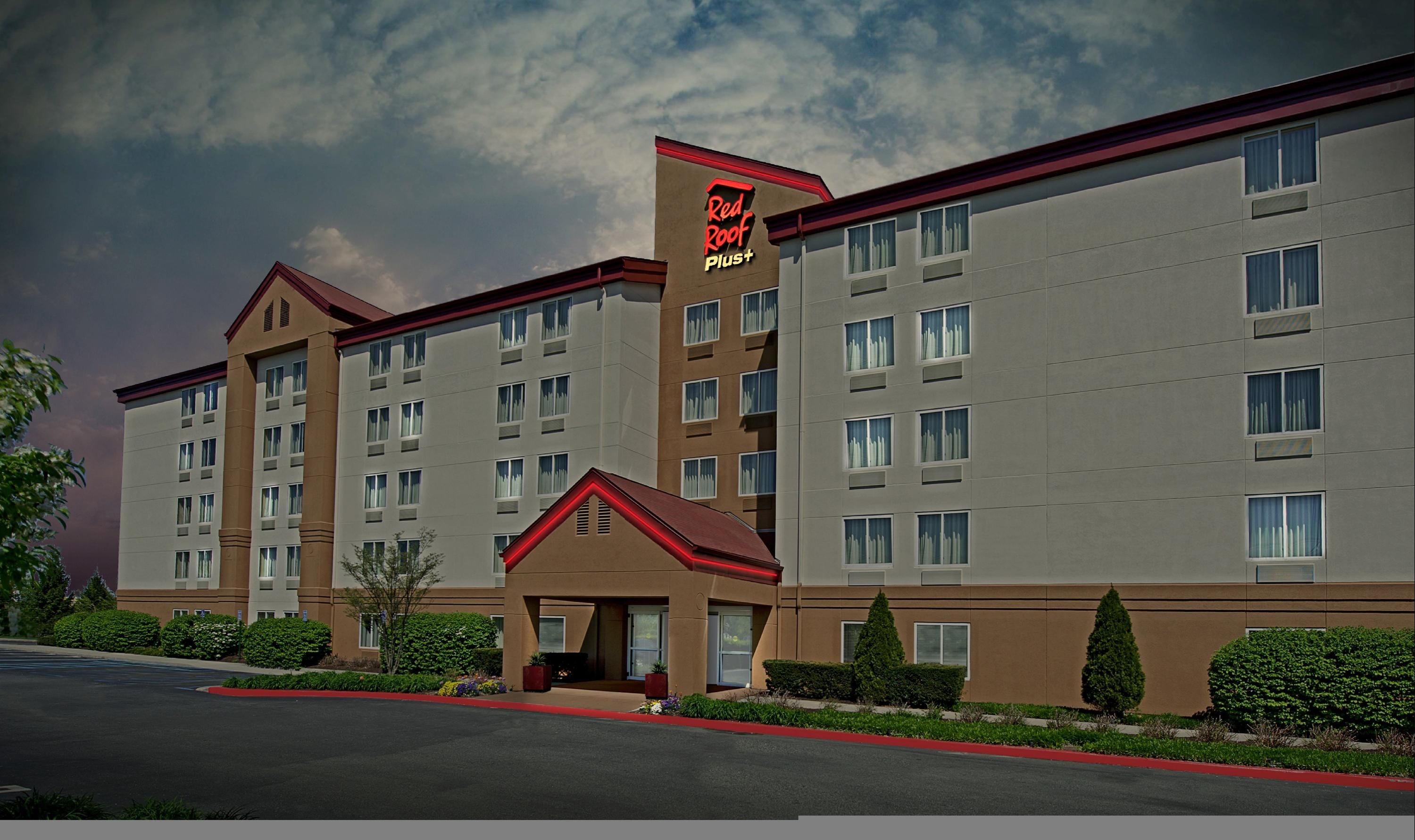 Red Roof Inn Plus+ Long Island - Garden City $92 ($̶1̶5̶9̶). Westbury