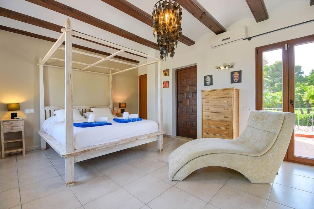 Large and comfortable villa in Javea, Costa Blanca, Spain with private pool for 6 persons Kust van Valencia - Javea visuel 3/5 Large and comfortable villa in Javea, Costa Blanca, Spain with private pool for 6 persons Kust van Valencia - Javea visuel 3/5