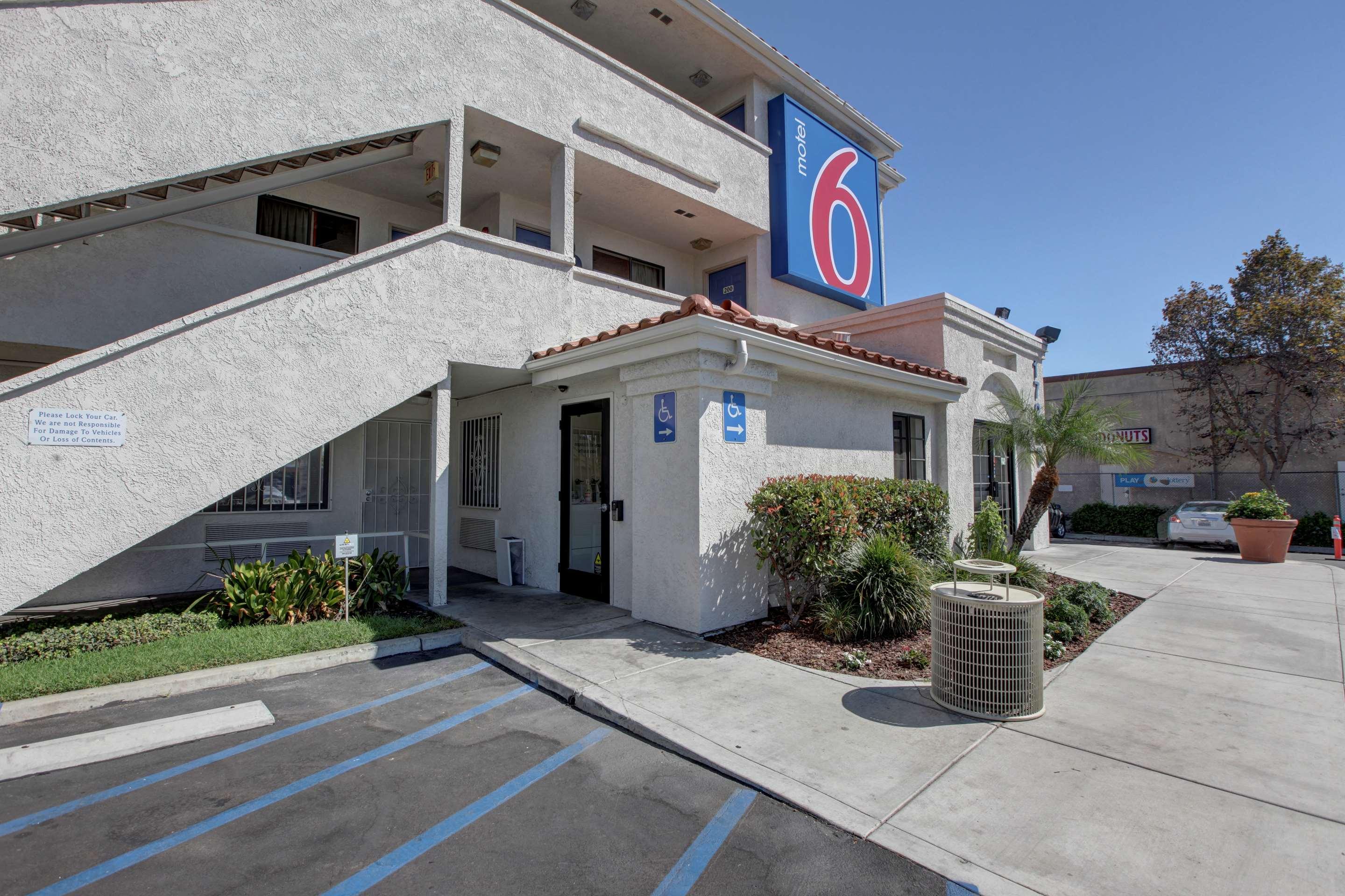 Motel 6 Los Angeles Bellflower 86 (̶1̶0̶2̶). Bellflower Hotel Deals