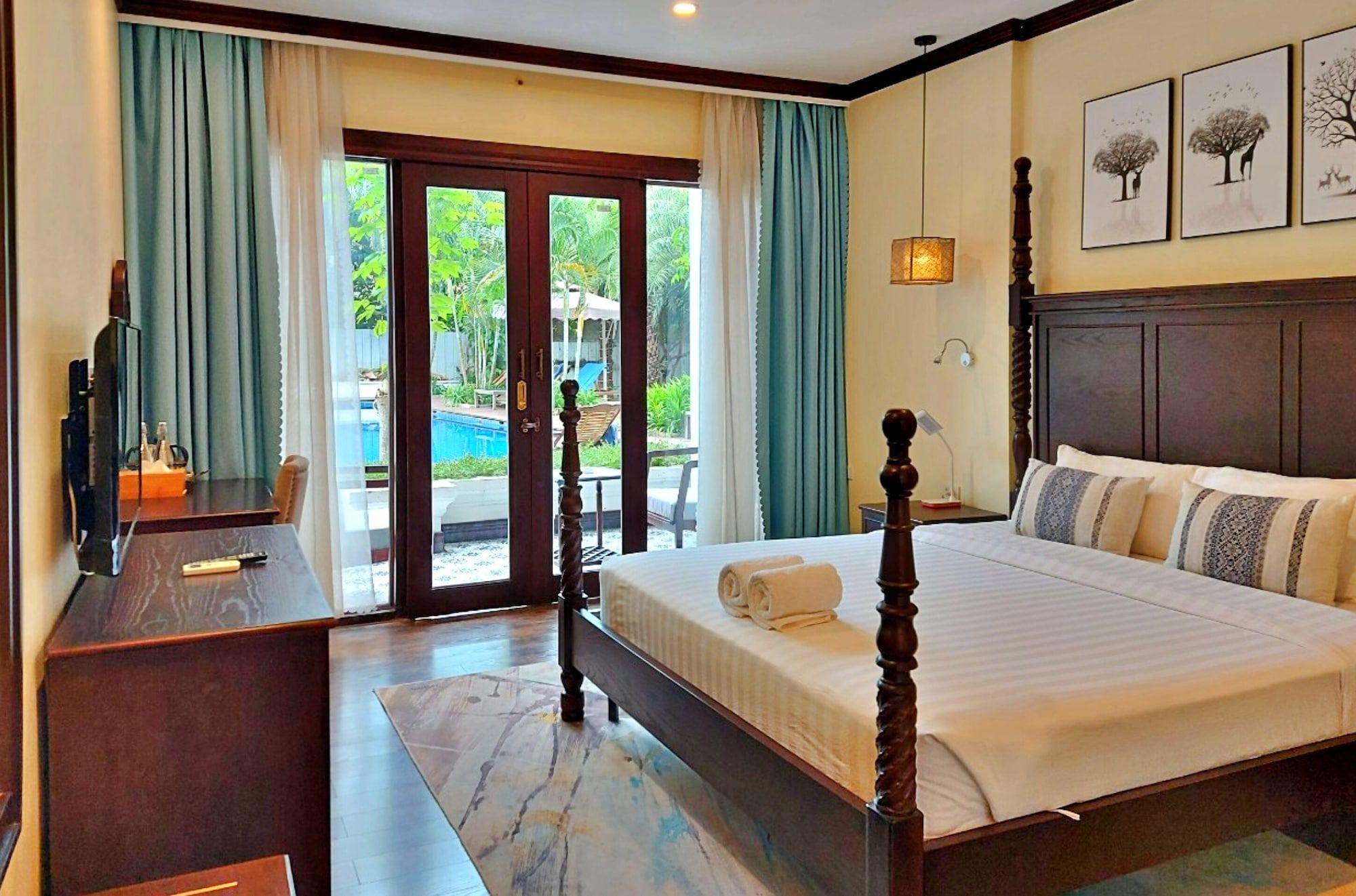 Sunrise Hotel Luang Prabang MekongRiver