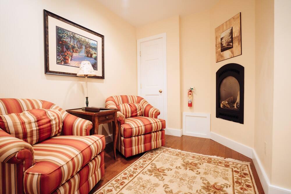 Reluctant Panther Inn & Restaurant