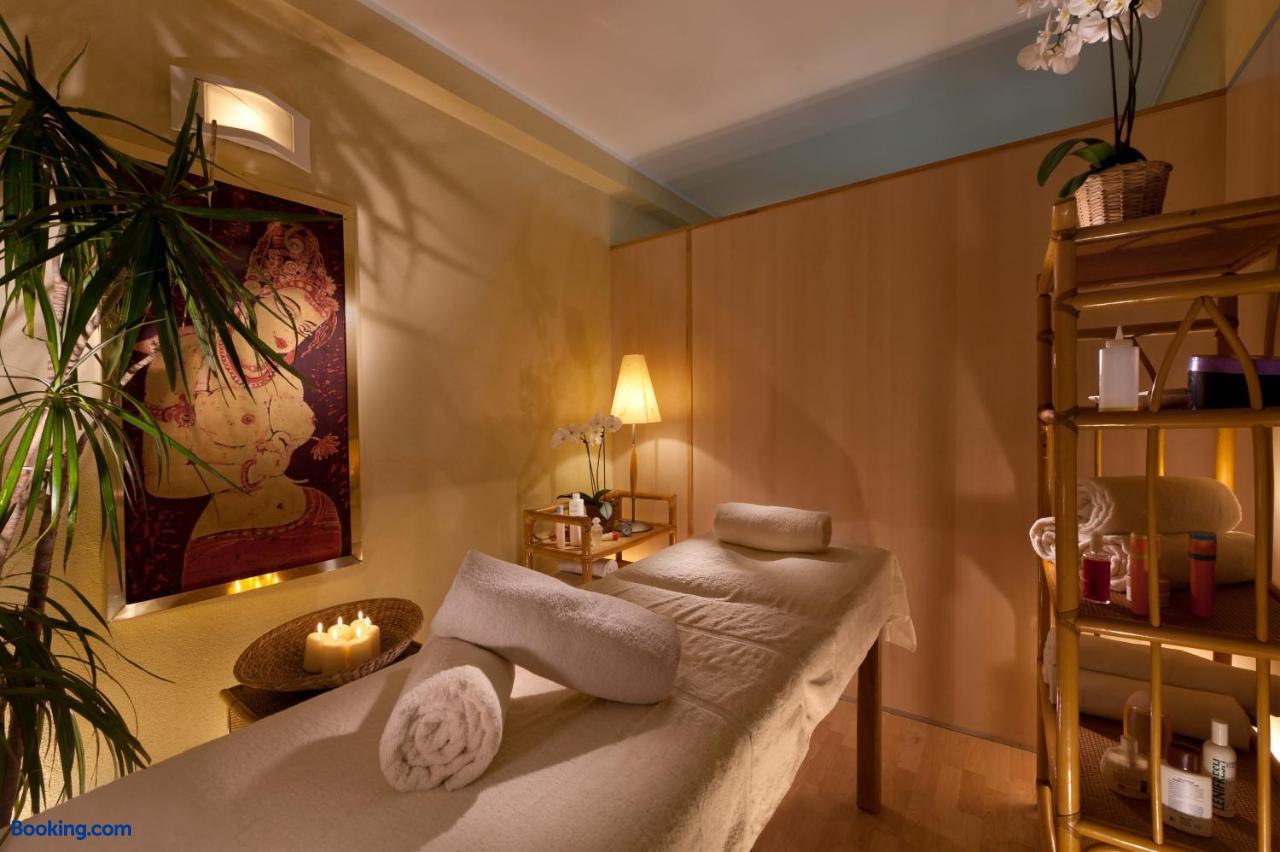 booking-74117-15733485-549504 Hotel Alexander