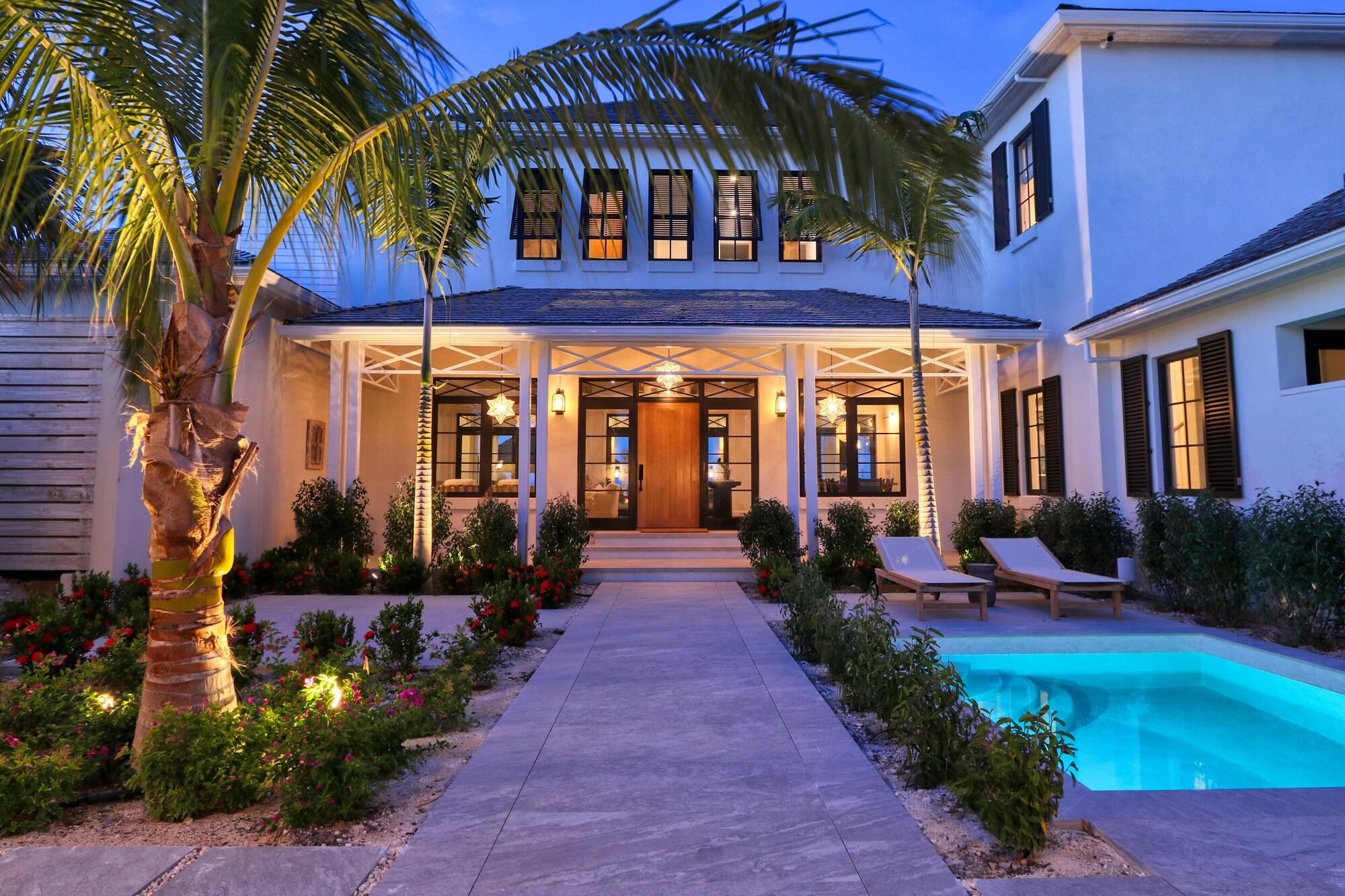 expedia_group-87752-483816-043878 Grace Bay Club