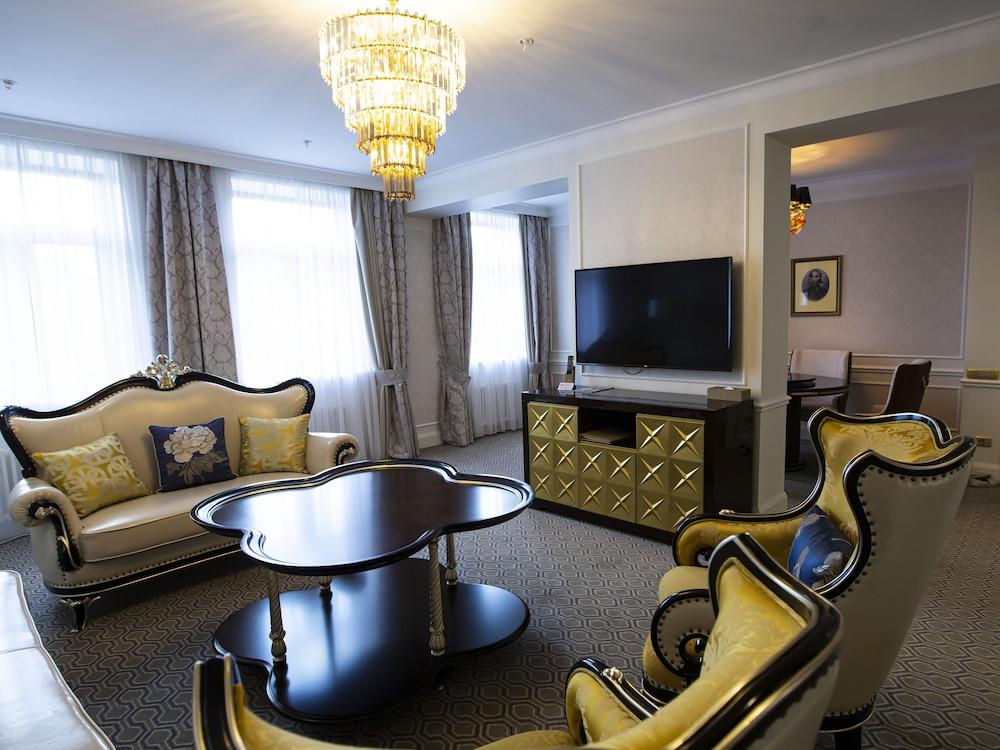 sembo-3788317-10836d-670630 Tsar Palace Luxury Hotel & Spa