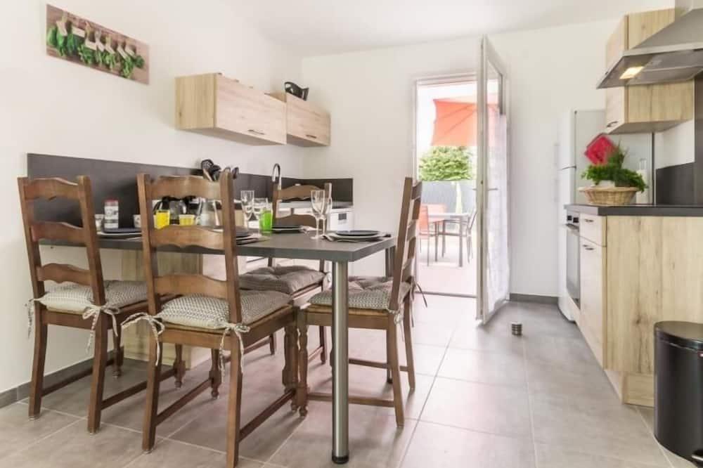 Gite Saint-Philbert-de-Grand-Lieu, 2 bedrooms, 4 persons Pays de Loire - Saint-Philbert-de-Grand-Lieu visuel 1/5 Gite Saint-Philbert-de-Grand-Lieu, 2 bedrooms, 4 persons Pays de Loire - Saint-Philbert-de-Grand-Lieu visuel 1/5