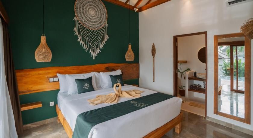 Ehoa Bali Nyanyi Boutique Hotel - In Front Of Entrance To Nuanu