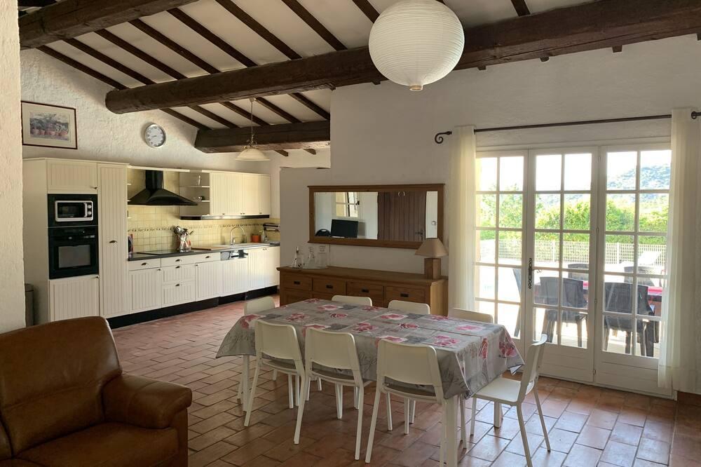Very Nice Villa 10 minutes from Ste Maxime and 30 minutes from St Tropez Provence-Alpes-Côte d'Azur - Le Muy visuel 4/5 Very Nice Villa 10 minutes from Ste Maxime and 30 minutes from St Tropez Provence-Alpes-Côte d'Azur - Le Muy visuel 4/5