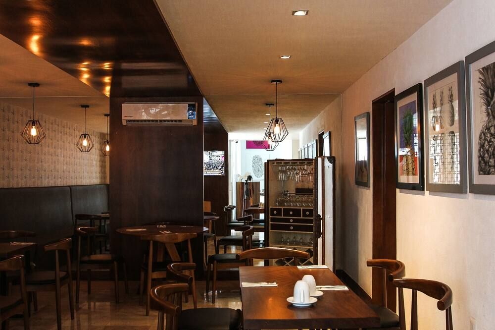 FCH Hotel Expo Adults only