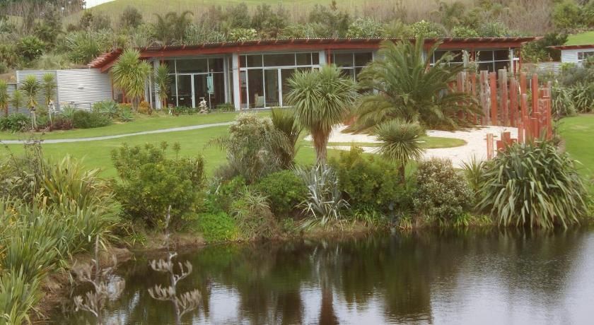 The Lakes - Kai Iwi Lakes Exclusive Retreat