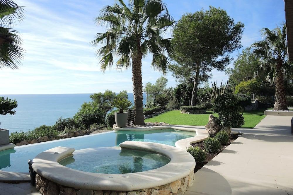 Villa Vista, Breathtaking Sea Views, Stylish , Refurbished Peaceful Location Costa Dorada - Sitges visuel 4/5 Villa Vista, Breathtaking Sea Views, Stylish , Refurbished Peaceful Location Costa Dorada - Sitges visuel 4/5