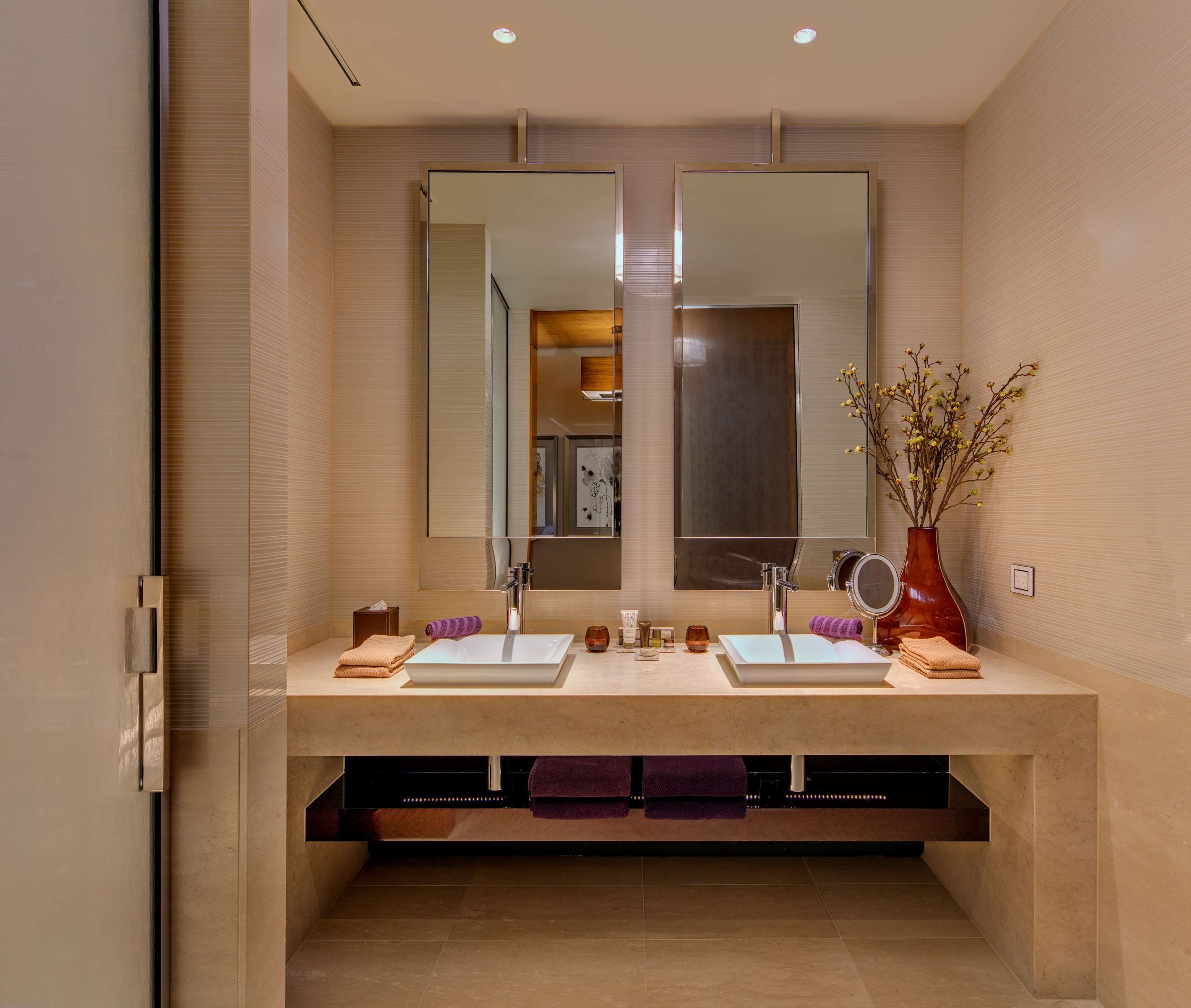 The Darling at The Star