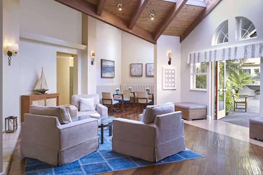 Beach House Half Moon Bay