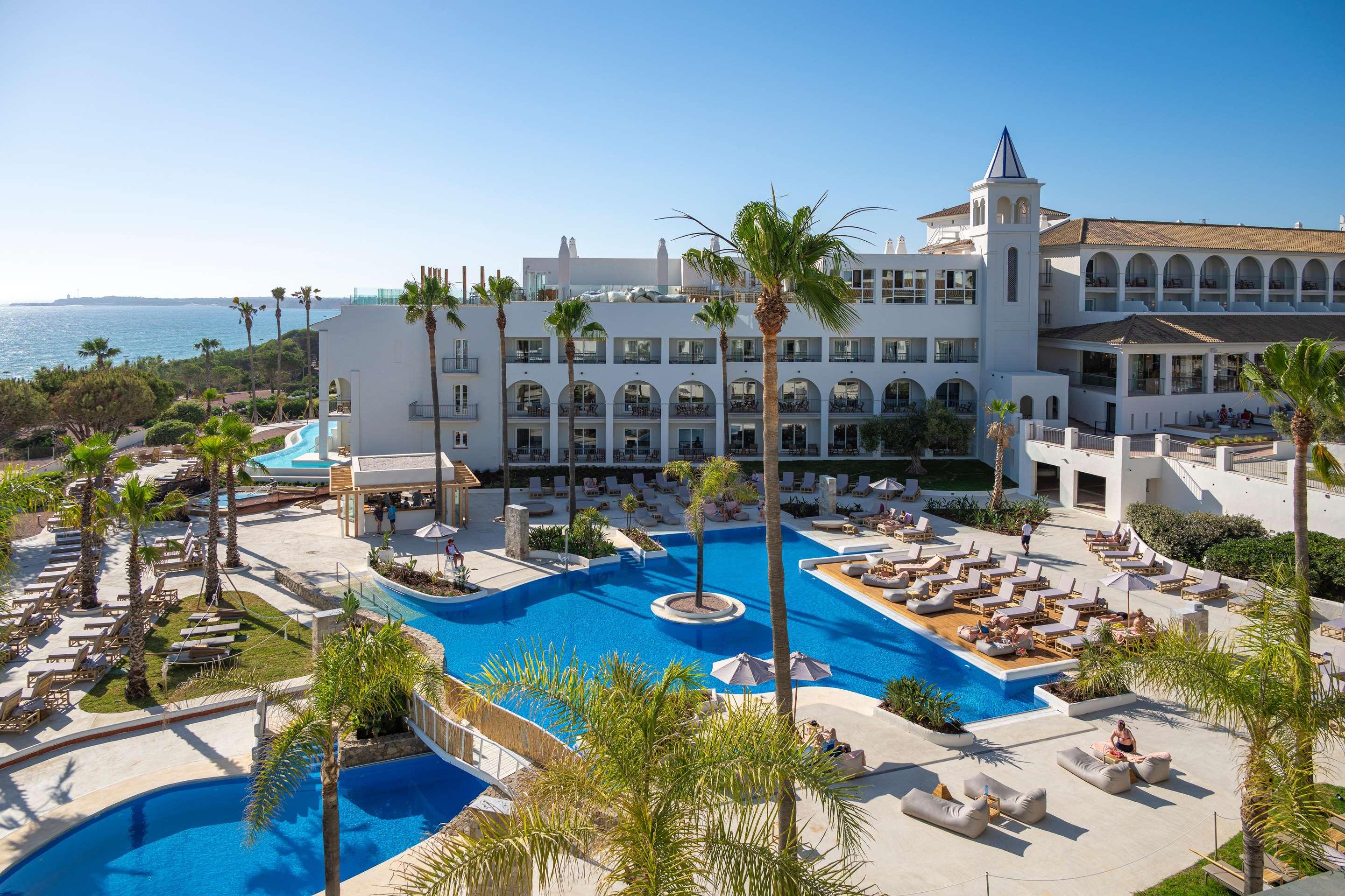 ice-1070823493-ec92a0-331906 Daia Slow Beach Hotel Conil