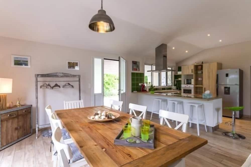 Gite Saint-Philbert-de-Grand-Lieu, 2 bedrooms, 5 persons Pays de Loire - Saint-Philbert-de-Grand-Lieu visuel 3/5 Gite Saint-Philbert-de-Grand-Lieu, 2 bedrooms, 5 persons Pays de Loire - Saint-Philbert-de-Grand-Lieu visuel 3/5