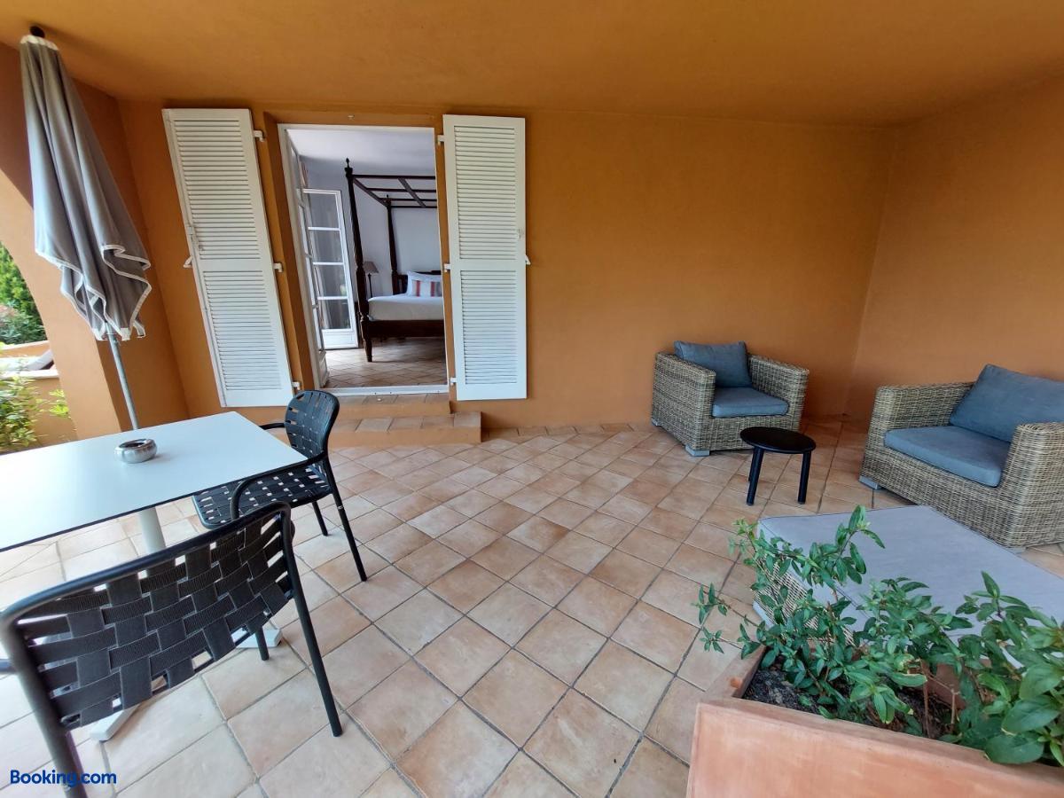 booking-2146285-357060863-958046 Hotel les Bouis