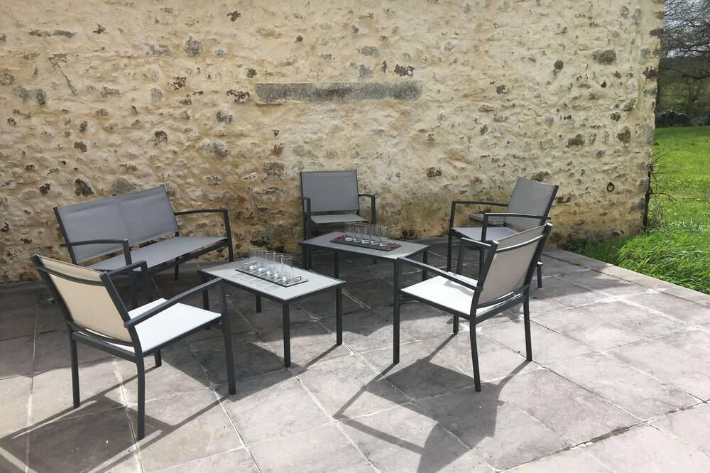 Gite Avessé, 4 bedrooms, 10 persons Pays de Loire - Brûlon visuel 2/5 Gite Avessé, 4 bedrooms, 10 persons Pays de Loire - Brûlon visuel 2/5