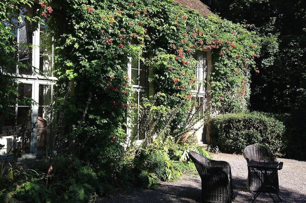 Chateau De Saint Paterne