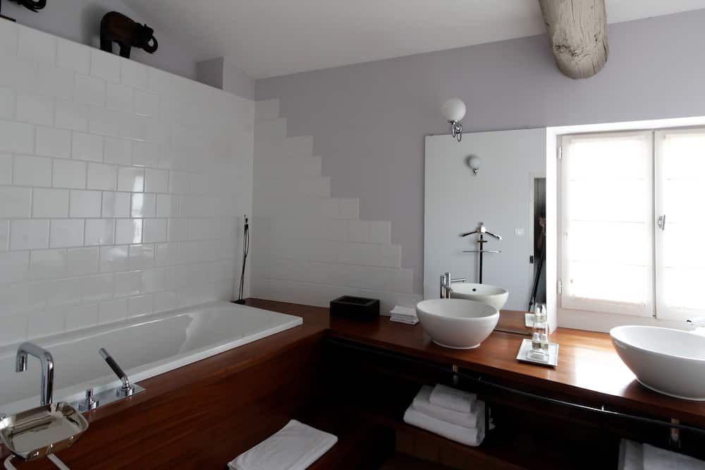 La Maison Sur La Sorgue - Esprit de France