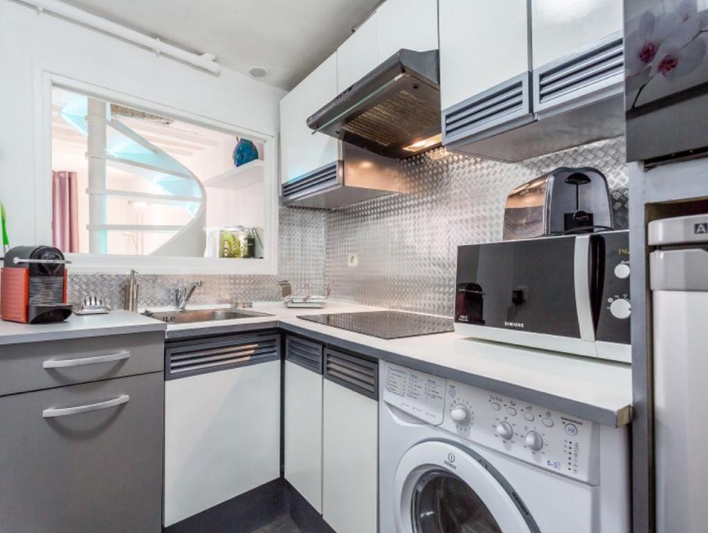 Apartment Duplex Paris Ile de France - Paris visuel 1/5 Apartment Duplex Paris Ile de France - Paris visuel 1/5