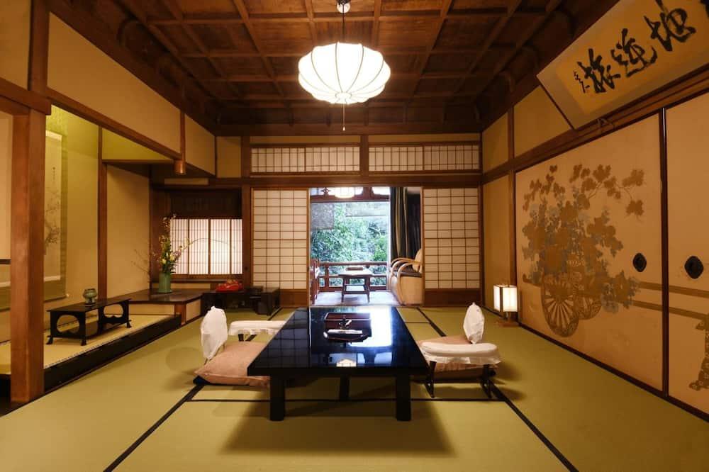 expedia_group-354970-1c12bbdd-219995 Seikoro Ryokan - Established in 1831