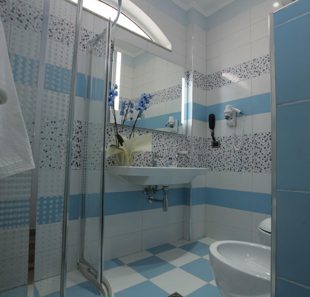 sembo-2111551-c9e994-371983 Hotel Las