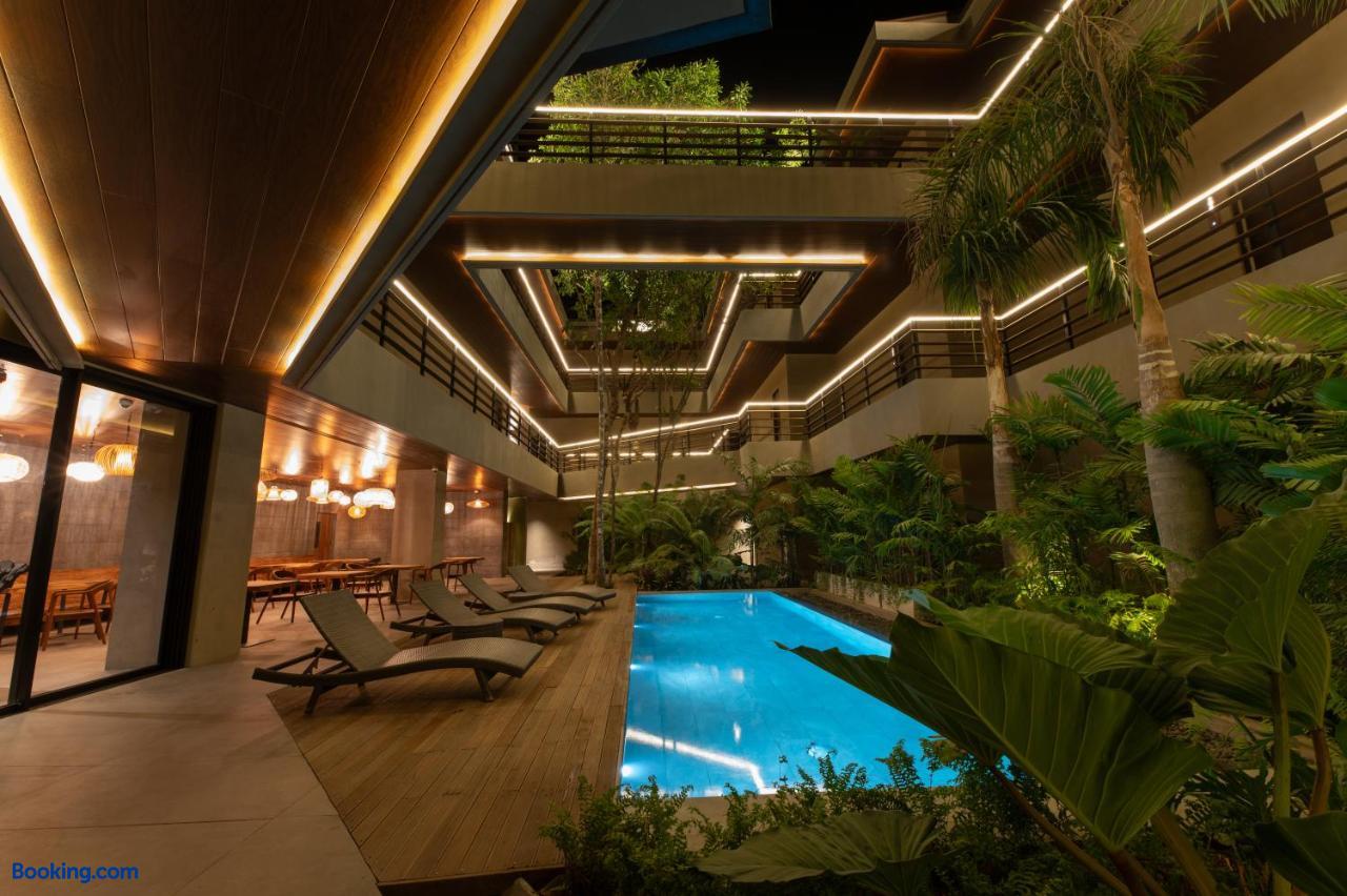 booking-1071323977-563614829-762436 Piece Lio from Japan Managed by H Hospitality Group