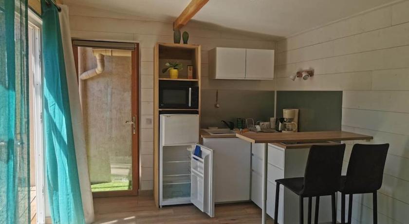 chalet proche de la mer Provence-Alpes-Côte d'Azur - La Crau visuel 3/5 chalet proche de la mer Provence-Alpes-Côte d'Azur - La Crau visuel 3/5