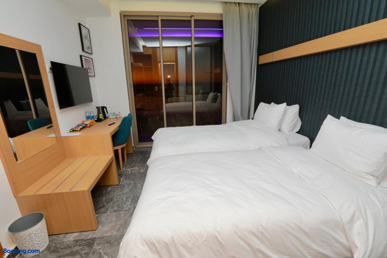 booking-1072295499-637023180-323976 Sahara Beach