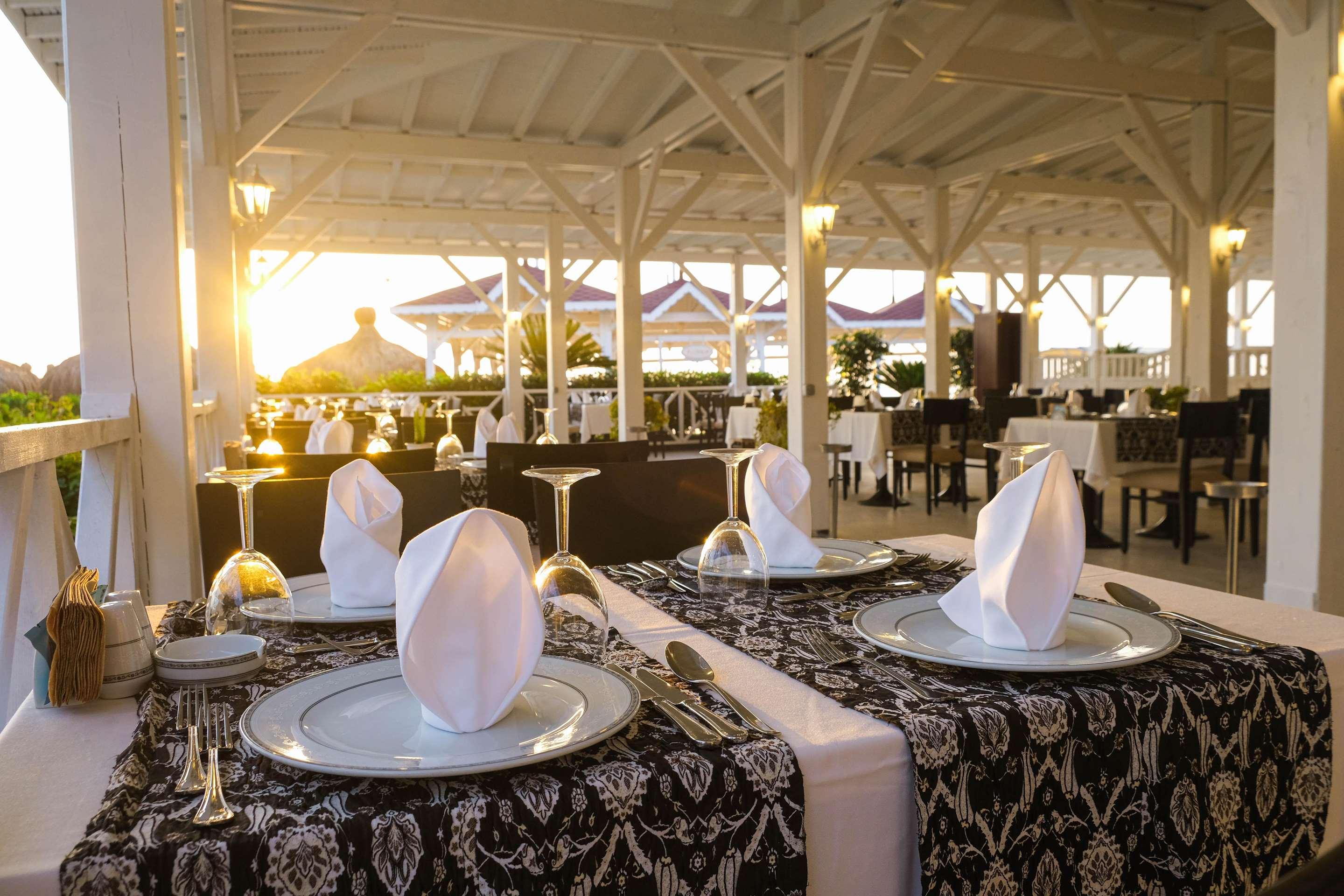 ice-350794-c37ca3-596390 Crystal Flora Beach Resort
