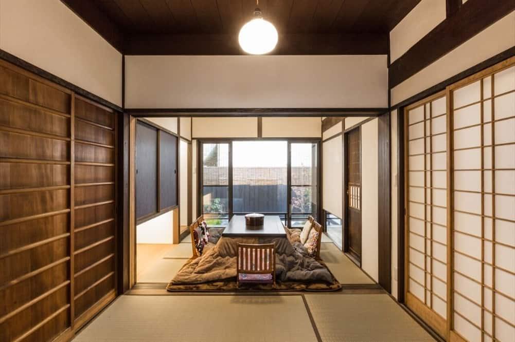 expedia_group-7035648-14ce85-430625 Kyoto Machiya Hotel Kinkaku