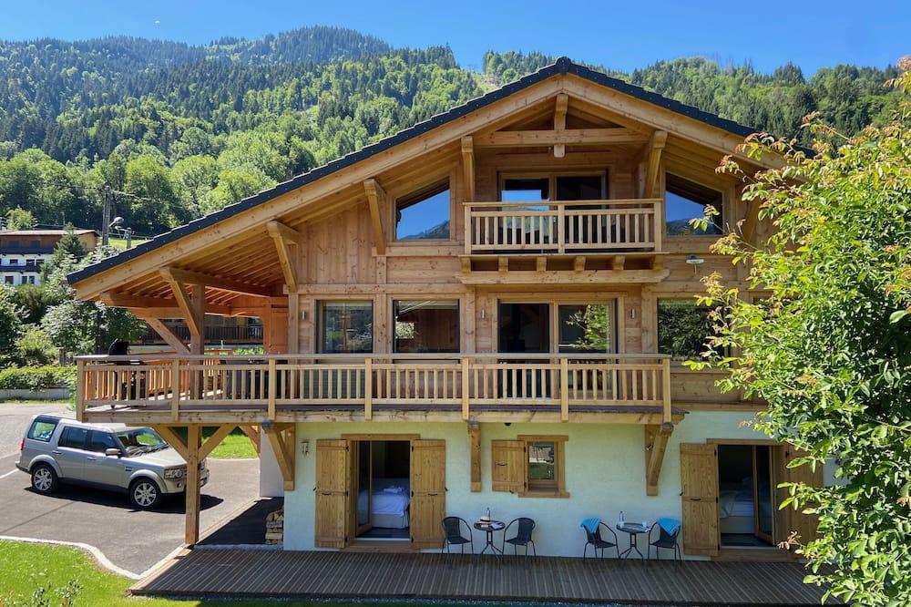 Luxury 5 Ensuite Bedroom Chalet With Hot Tub and Stunning Mountain Views Rhône-Alpes - Samoëns visuel 3/5 Luxury 5 Ensuite Bedroom Chalet With Hot Tub and Stunning Mountain Views Rhône-Alpes - Samoëns visuel 3/5