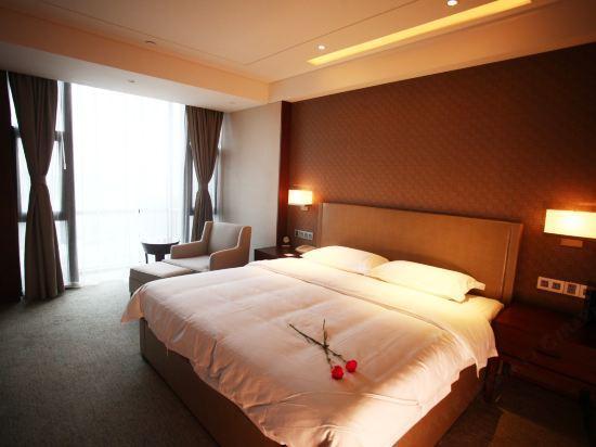 agoda-3550476-551062180-409472 Swan Lakeview Hotel
